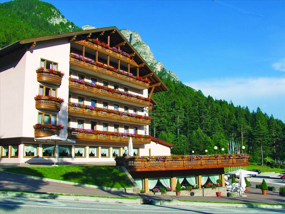 29099_Futura_Style_Hotel_Shandranj_Italia_z_