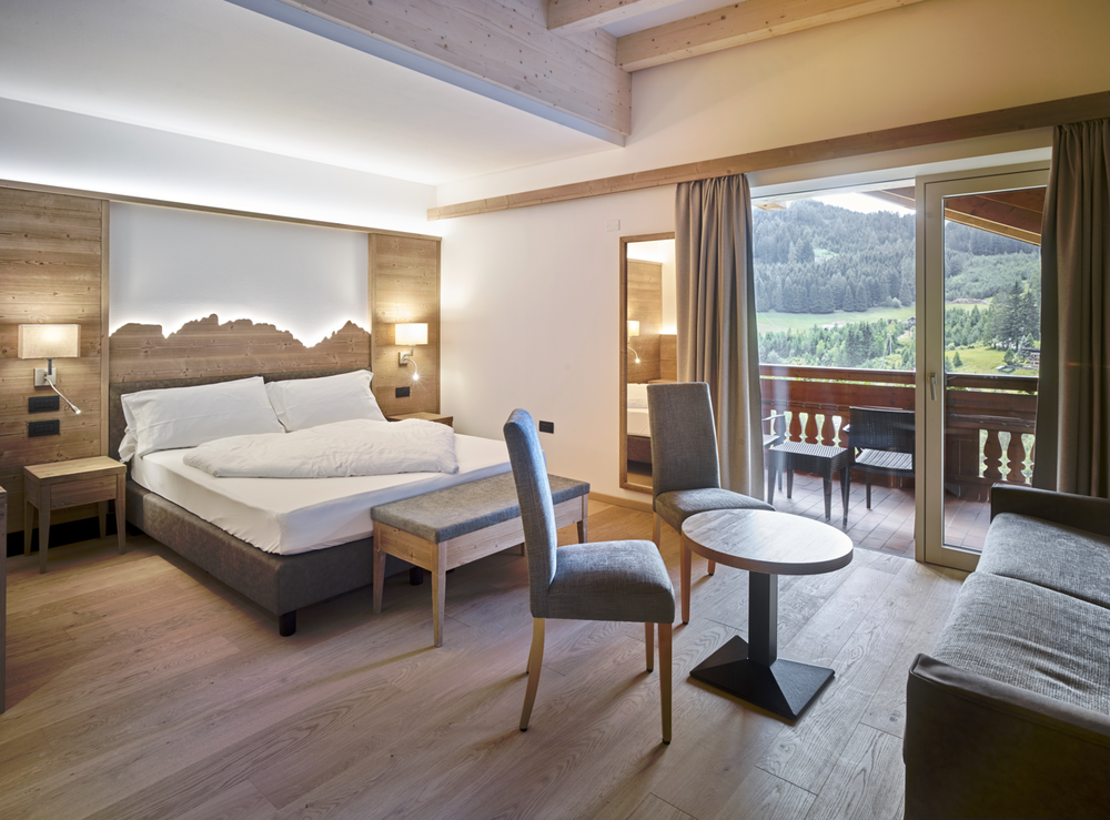 29551_Futura_Style_Hotel_Shandranj_Italia_z_