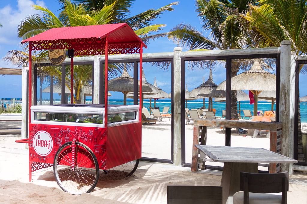 mauritius-friday-attitude-1024×683-89361